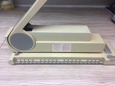 Bindemaschine  DokoBind B4 mit